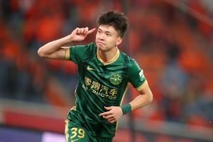 67分钟伤退?王钰栋本场数据：2射2正1进球 2关键传球 评分7.9